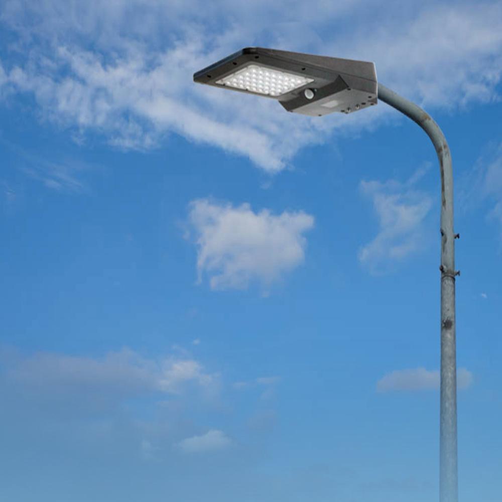 All In One 40W Solar LED Pathway And Street Light - 4800 Lumens.