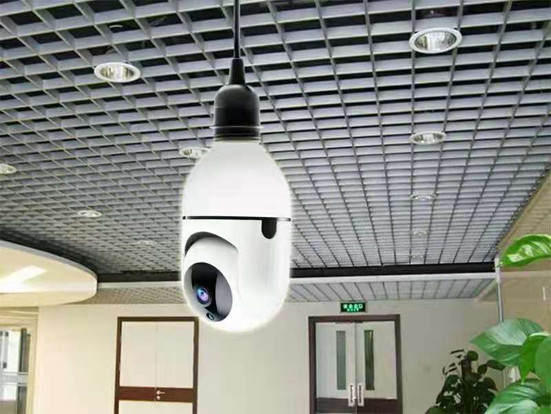 Tuya 2MP WIFI Lamp IP Camera 5G Bulb PTZ Camera Pan Tilt.